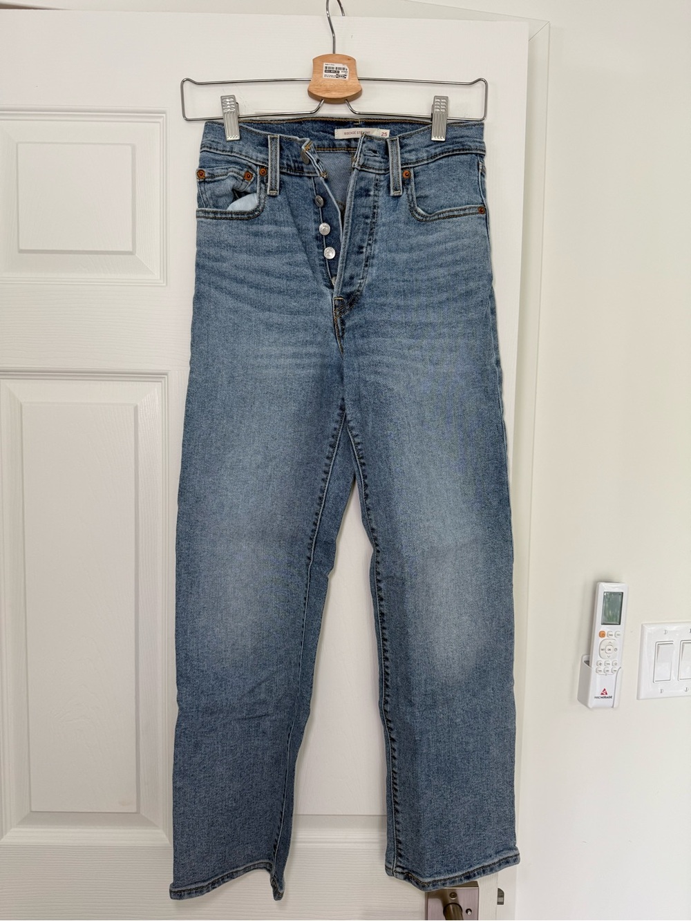 Levi's ribcage straight Women's Jeans in Faded Blue - size 25